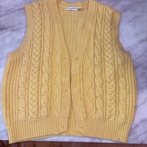 Vintage butter yellow sweater vest